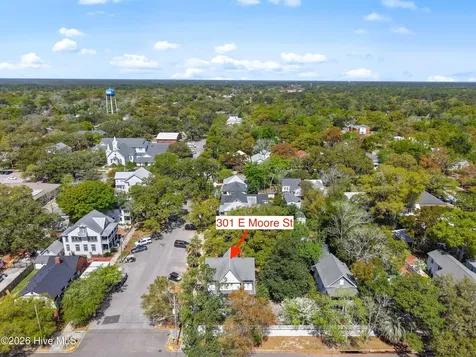301 E Moore Street Southport NC 28461