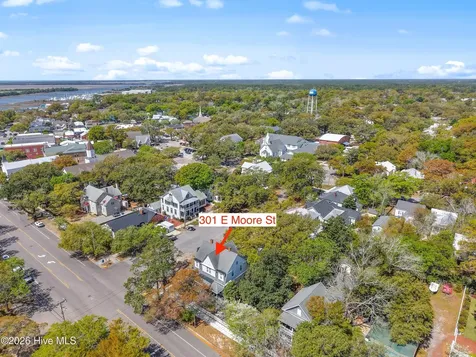 301 E Moore Street Southport NC 28461