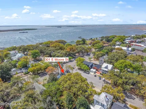 301 E Moore Street Southport NC 28461