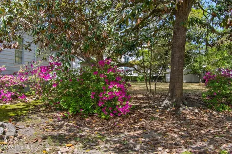 301 E Moore Street Southport NC 28461