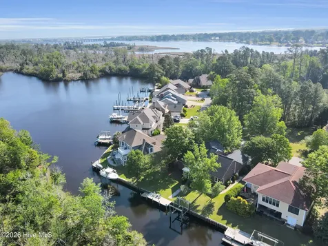 2418 Turtle Bay Drive New Bern NC 28562