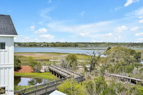 33 Sandy Lane Surf City NC 28445
