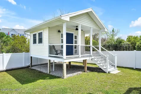 33 Sandy Lane Surf City NC 28445