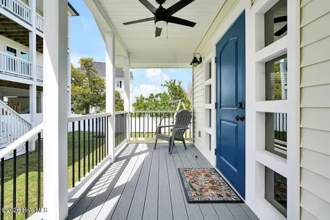 33 Sandy Lane Surf City NC 28445