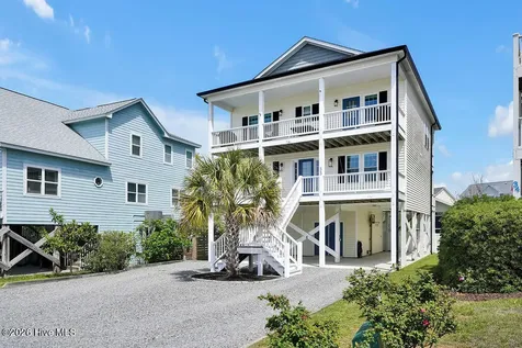 33 Sandy Lane Surf City NC 28445