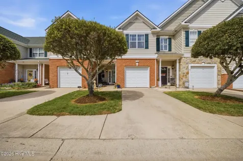 1106 Raven Way Elizabeth City NC 27909