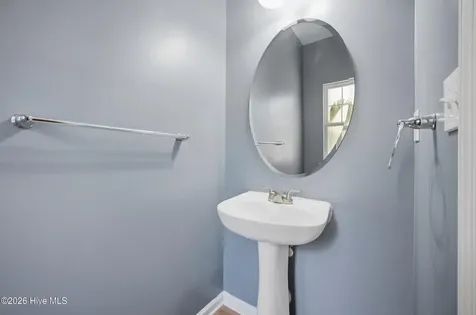 1106 Raven Way Elizabeth City NC 27909