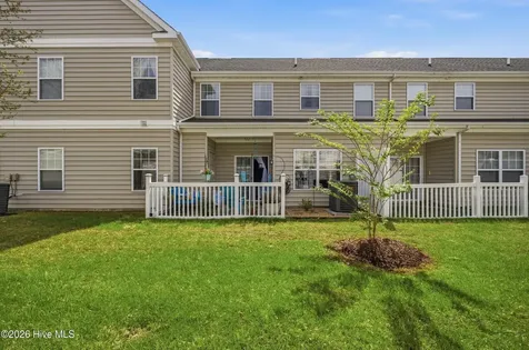 1106 Raven Way Elizabeth City NC 27909