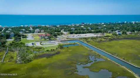 268 Surfside Landing Boulevard Hubert NC 28539