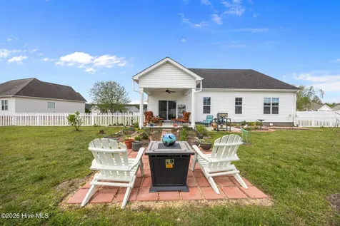 231 Eureka Avenue Washington NC 27889