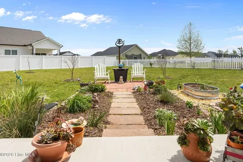 231 Eureka Avenue Washington NC 27889