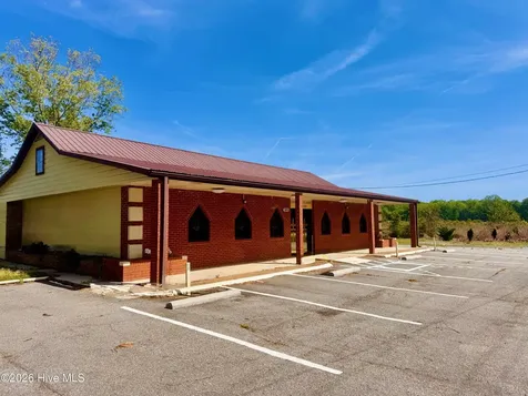 1040 Us 13-17s Windsor NC 27983