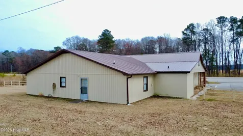 1040 Us 13-17s Windsor NC 27983