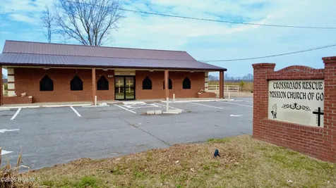 1040 Us 13-17s Windsor NC 27983