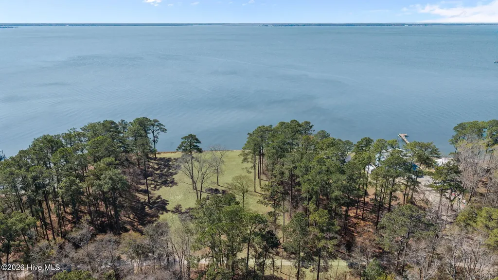 403 Chambers Point Road Belhaven NC 27810