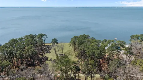 403 Chambers Point Road Belhaven NC 27810