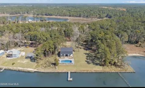 403 Chambers Point Road Belhaven NC 27810