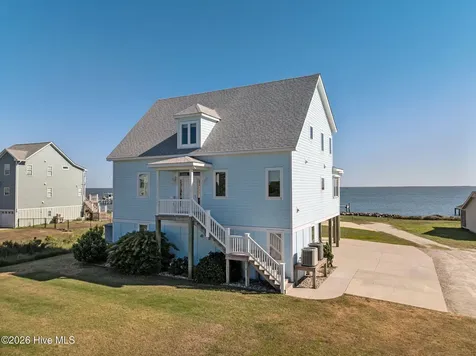 117 Sandfiddler Lane Harkers Island NC 28531