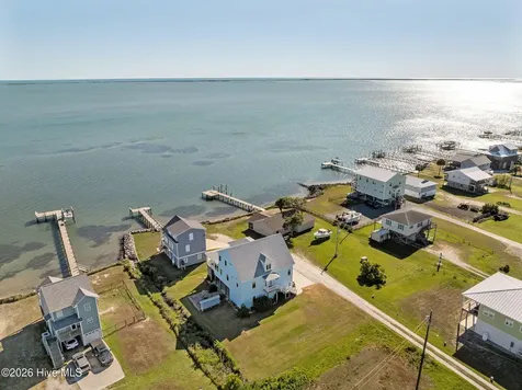 117 Sandfiddler Lane Harkers Island NC 28531
