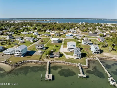 117 Sandfiddler Lane Harkers Island NC 28531
