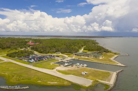 117 Sandfiddler Lane Harkers Island NC 28531