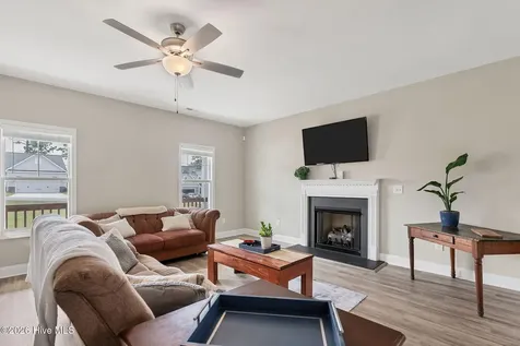 4049 Silver Lane West End NC 27376