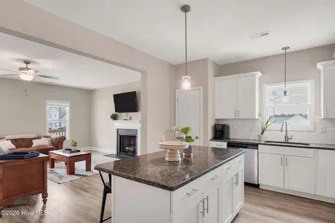 4049 Silver Lane West End NC 27376
