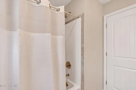 4049 Silver Lane West End NC 27376