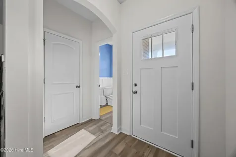 806 Tuscarora Trail Jacksonville NC 28546