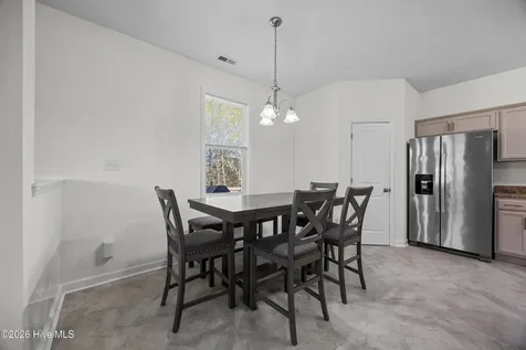 806 Tuscarora Trail Jacksonville NC 28546