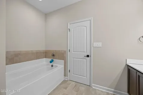 806 Tuscarora Trail Jacksonville NC 28546