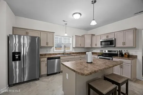 806 Tuscarora Trail Jacksonville NC 28546