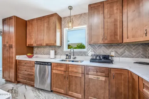 11515 Bay Drive Little River SC 29566
