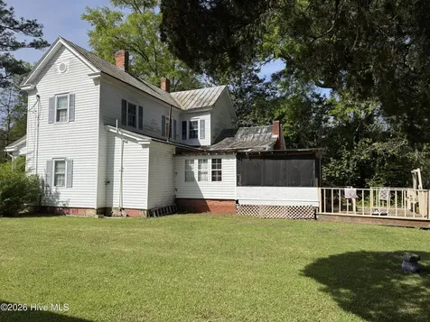 672 Main Street Aurora NC 27806