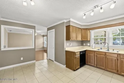 117 Plantation Boulevard Jacksonville NC 28540