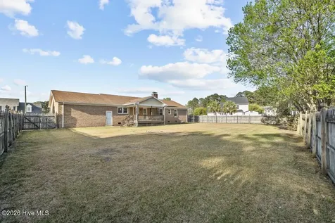 117 Plantation Boulevard Jacksonville NC 28540