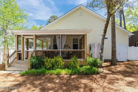 161 NE 31st Street Oak Island NC 28465