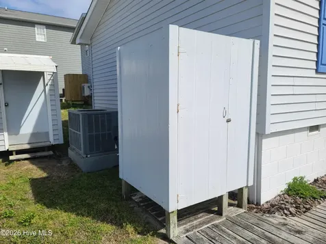 308 W Bogue Boulevard Atlantic Beach NC 28512