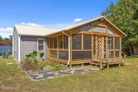 376 Shell Road Atlantic NC 28511