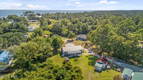 376 Shell Road Atlantic NC 28511
