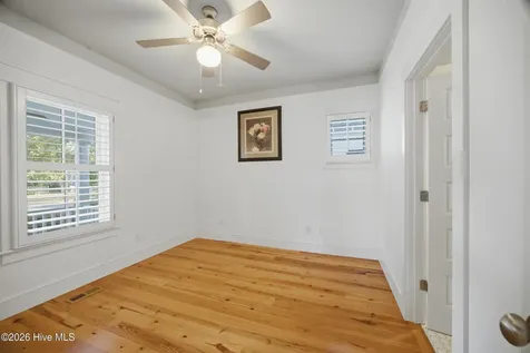 319 E Nash Street Southport NC 28461