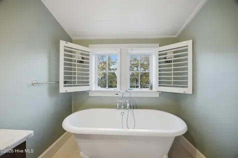 319 E Nash Street Southport NC 28461