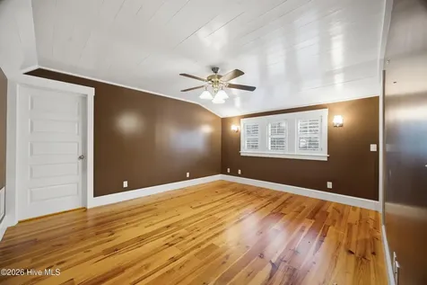 319 E Nash Street Southport NC 28461