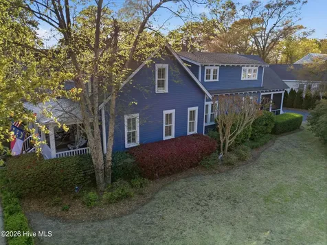 319 E Nash Street Southport NC 28461