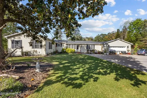 855 Belgrade Swansboro Road Stella NC 28582