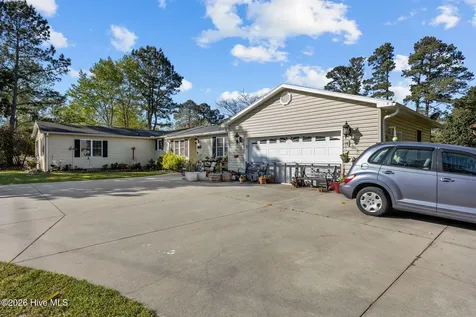 855 Belgrade Swansboro Road Stella NC 28582