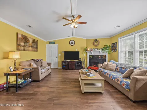 855 Belgrade Swansboro Road Stella NC 28582
