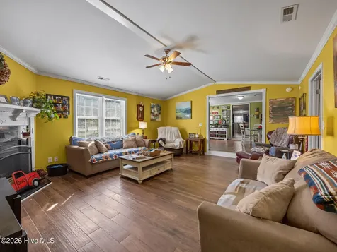 855 Belgrade Swansboro Road Stella NC 28582