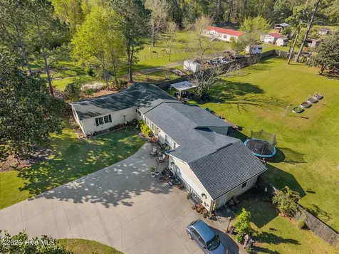 855 Belgrade Swansboro Road Stella NC 28582