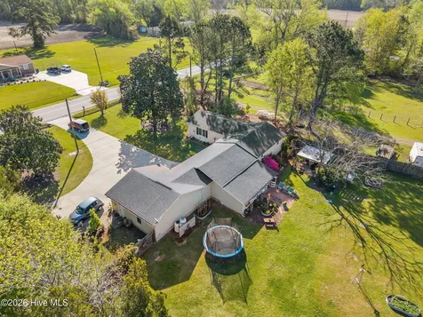 855 Belgrade Swansboro Road Stella NC 28582